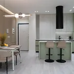 Modern Luxury In Lägenhet *